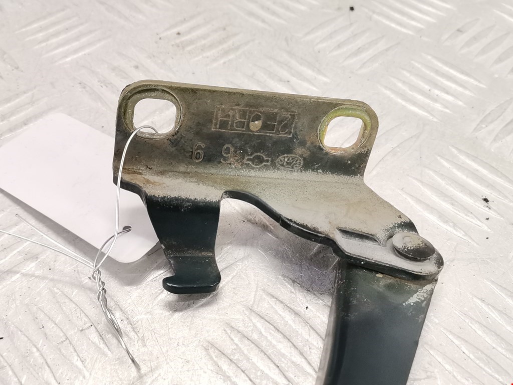 Петля капота левая/правая NISSAN Primera P11 1996-2002