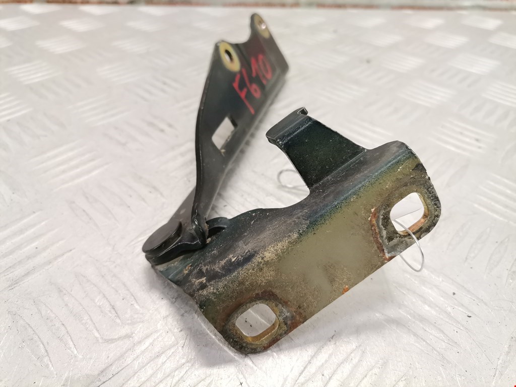 Петля капота левая/правая NISSAN Primera P11 1996-2002