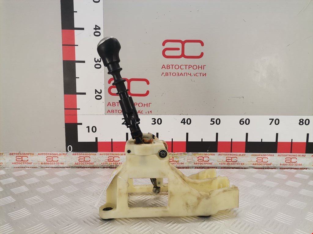 Кулиса (селектор) АКПП/МКПП в салоне KIA Sorento 2009-2021