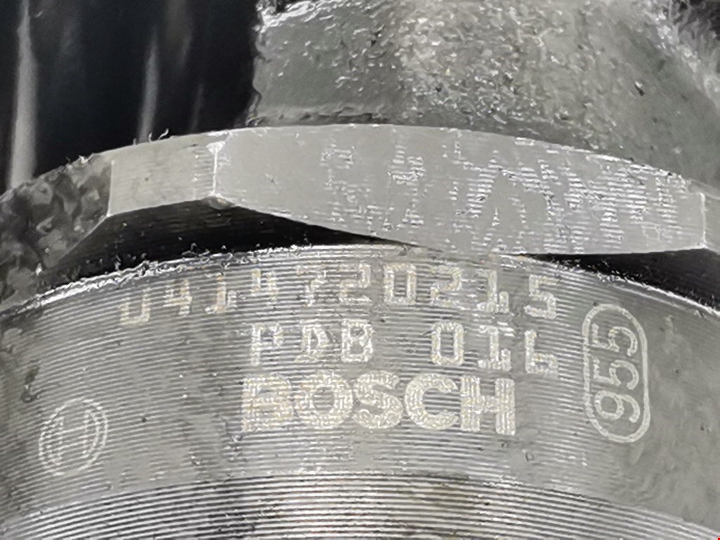 Форсунка дизельная электрическая VOLKSWAGEN Passat B6 2005-2011