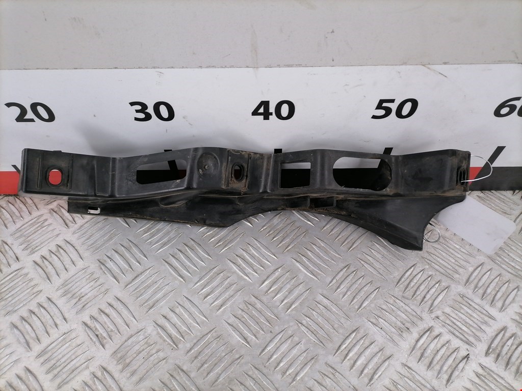 Кронштейн переднего бампера левый VOLKSWAGEN Passat B6 2005-2011