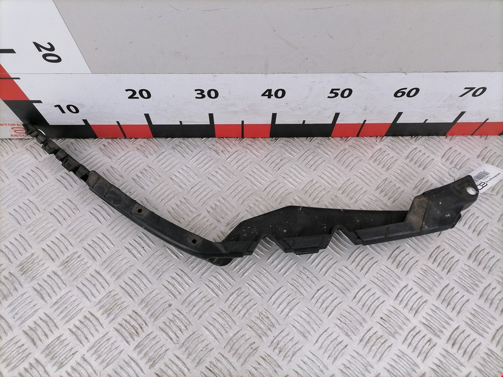 Кронштейн переднего бампера правый SKODA Octavia A5 1Z- 2004-2013