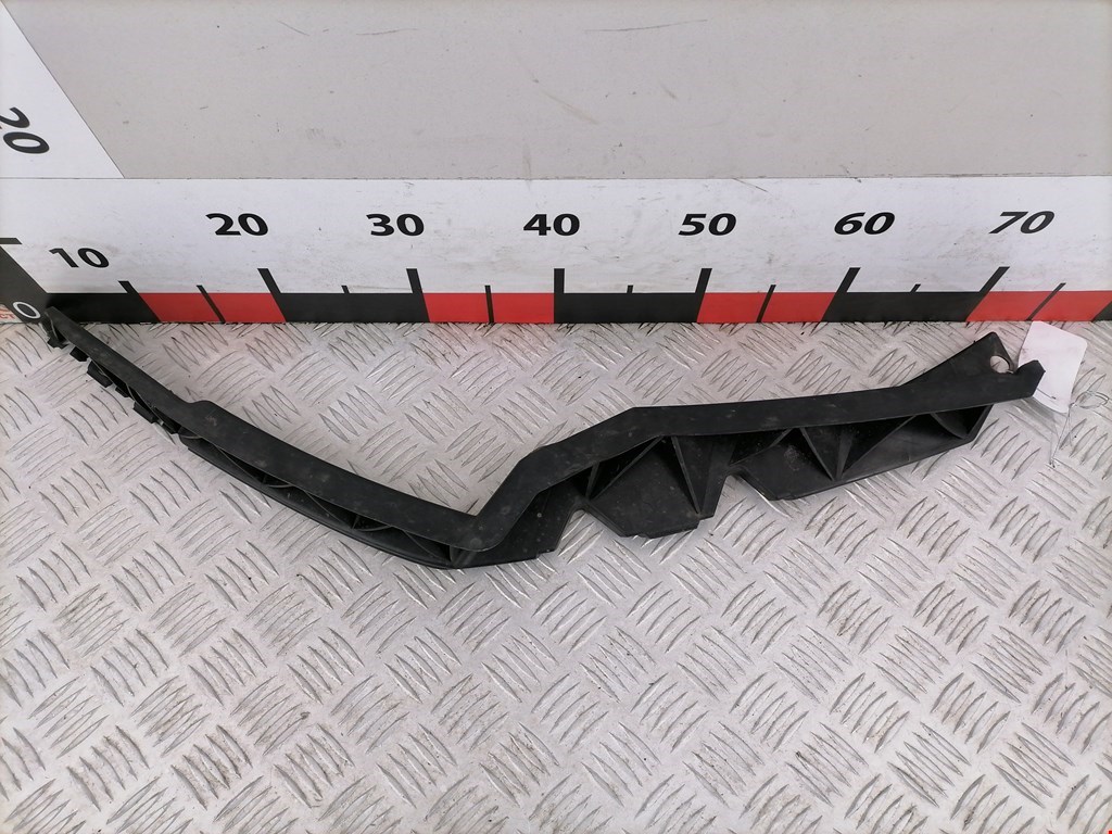 Кронштейн переднего бампера левый SKODA Octavia A5 1Z- 2004-2013