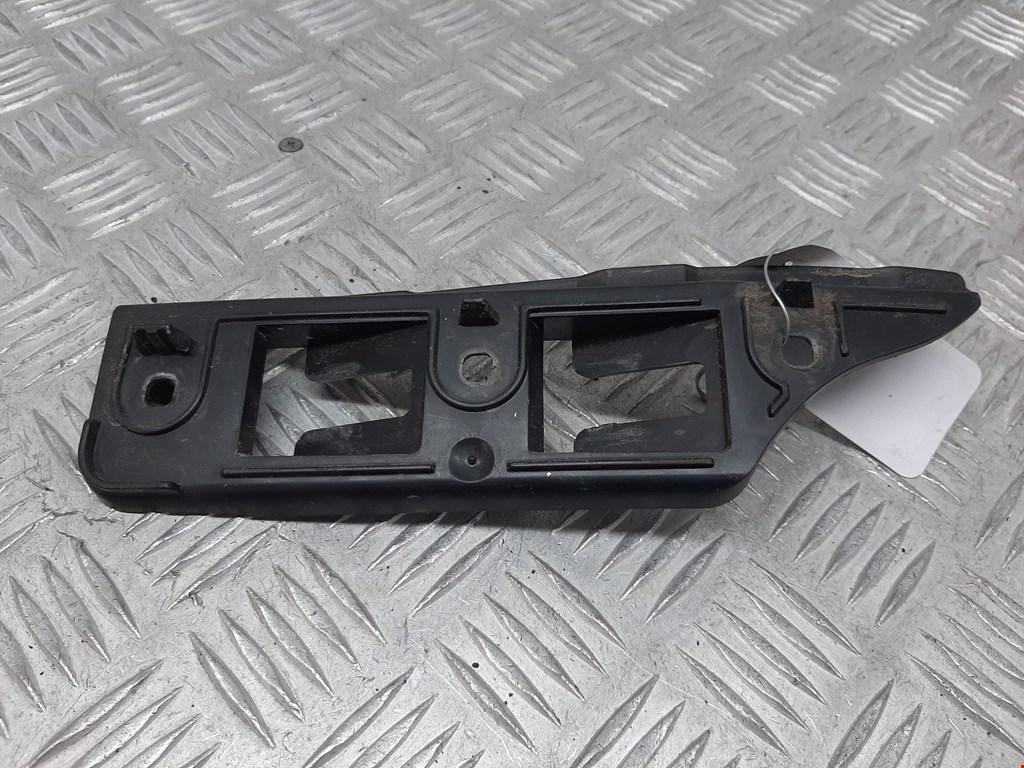 Кронштейн переднего бампера правый VOLKSWAGEN Golf V 2003-2009