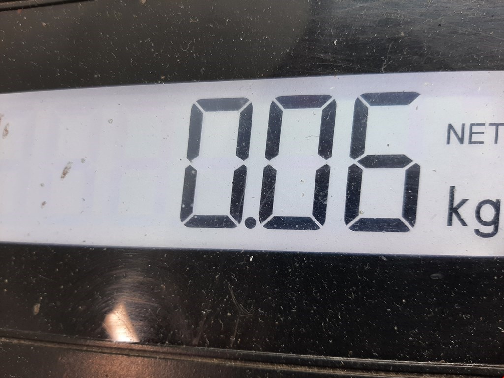 Кронштейн переднего бампера правый VOLKSWAGEN Golf V 2003-2009