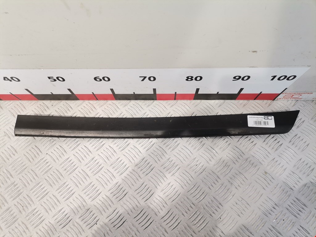 Накладка декоративная (молдинг) двери задней левой Volkswagen Passat 6 (2005-2010)
