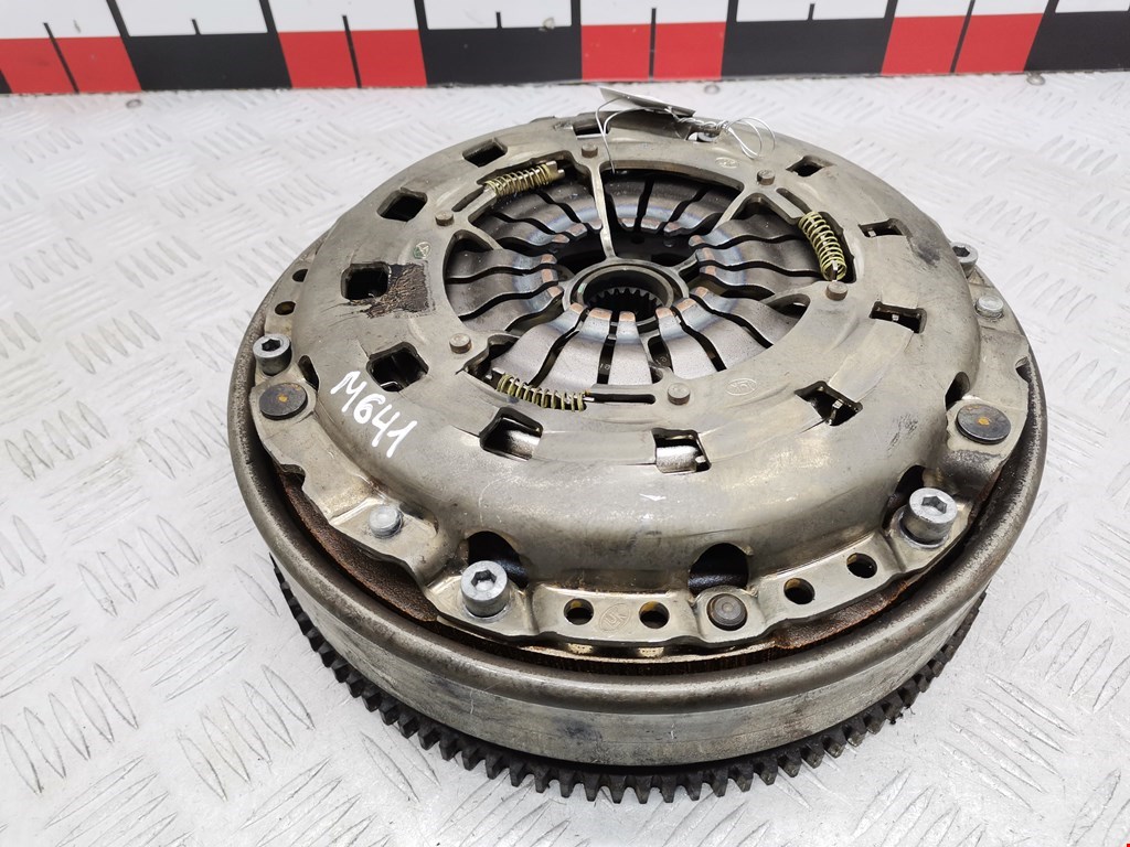 Маховик (демпфер сцепления) BMW 3er E90/E91 2005-2012