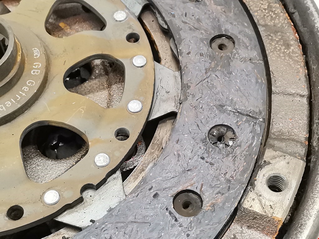 Маховик (демпфер сцепления) BMW 3er E90/E91 2005-2012