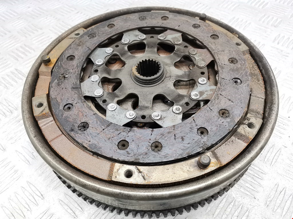 Маховик (демпфер сцепления) BMW 3er E90/E91 2005-2012