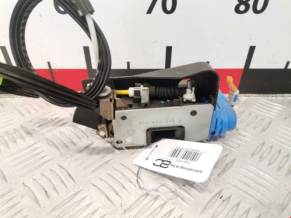 Замок двери задней правой AUDI A4 B5 1995-2001