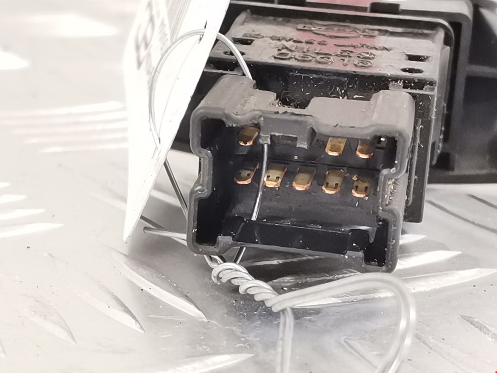 Кнопка аварийной сигнализации (аварийки) NISSAN Primera P12 2002-2008