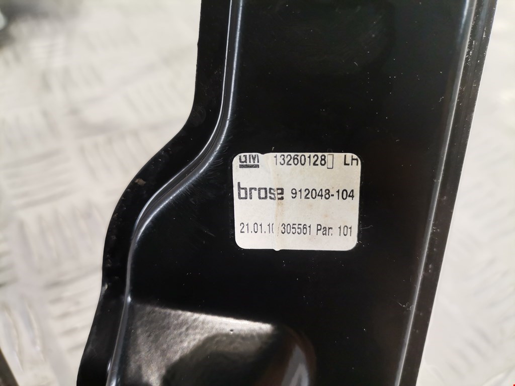 Стеклоподъемник передний левый OPEL Astra J 2009-2017