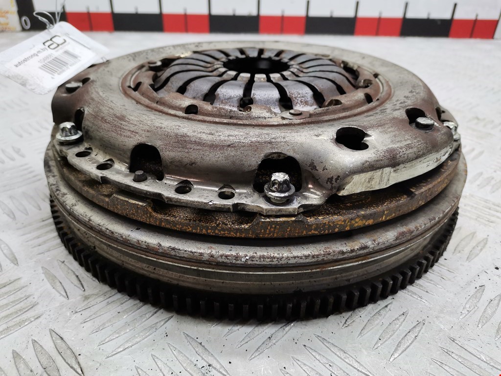 Маховик (демпфер сцепления) FIAT Croma 2005-2010