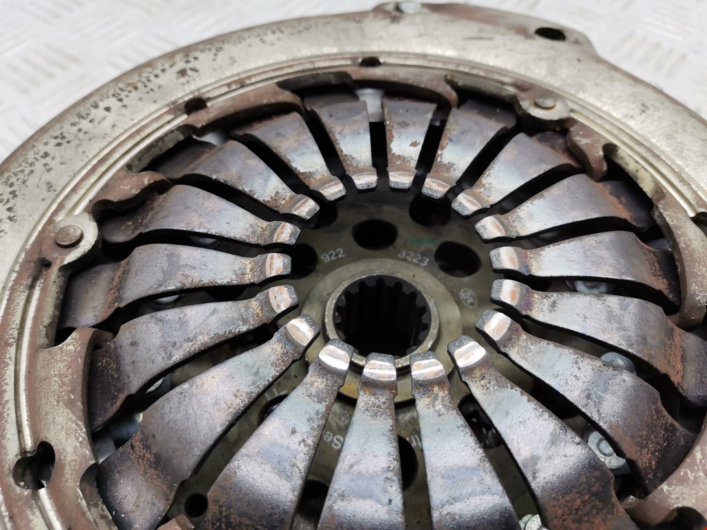 Маховик (демпфер сцепления) FIAT Croma 2005-2010