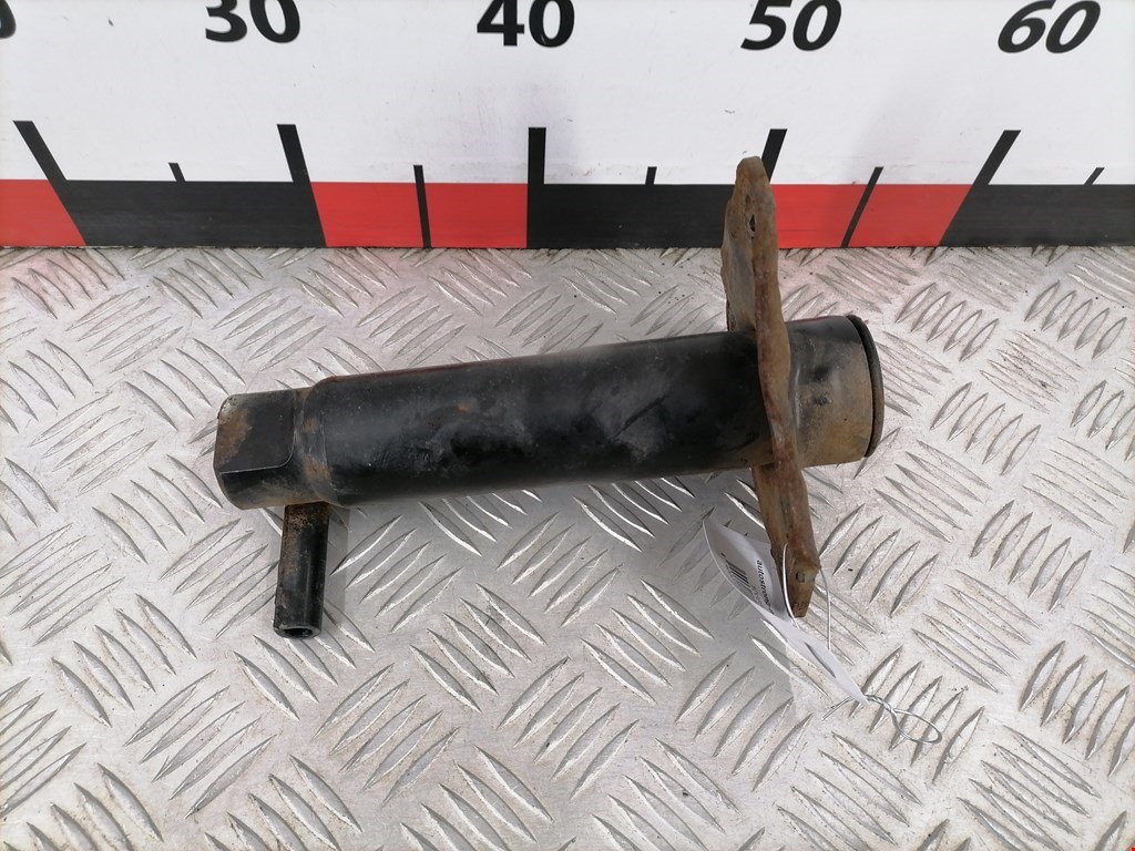 Отбойник бампера передний правый Audi A4 B7 (2004-2009)