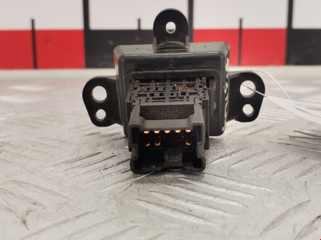 Кнопка аварийной сигнализации (аварийки) NISSAN Almera Tino 2000-2006