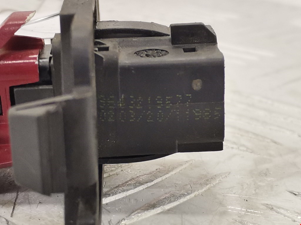 Кнопка аварийной сигнализации (аварийки) PEUGEOT 307 2001-2008