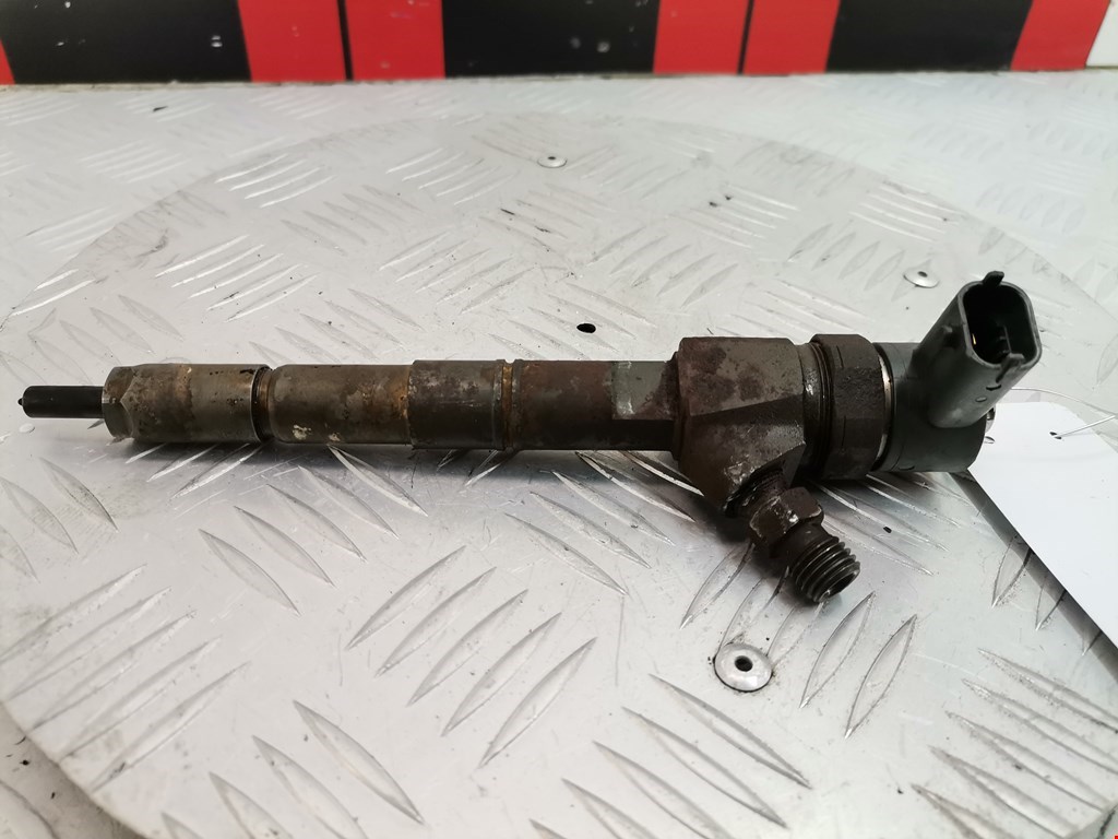 Форсунка дизельная электрическая OPEL Insignia 2008-2017