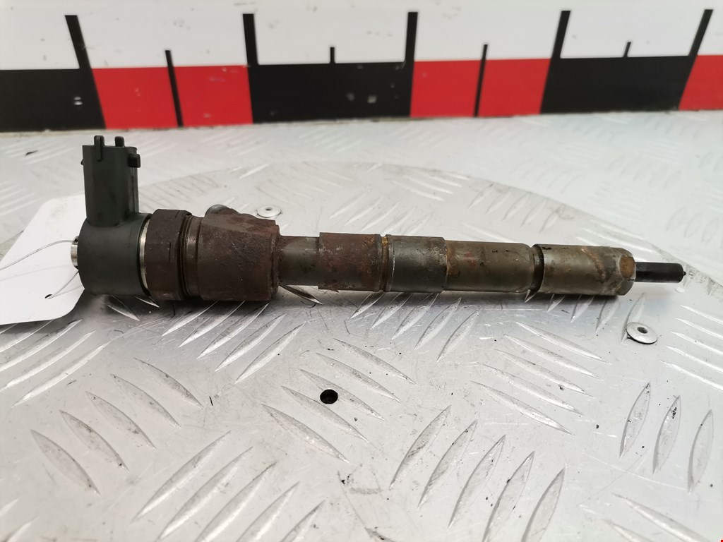 Форсунка дизельная электрическая OPEL Insignia 2008-2017