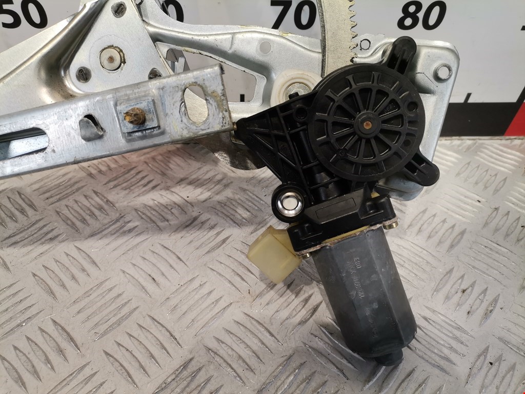 Стеклоподъемник передний правый MERCEDES-BENZ CLK-Class W208 1997-2002