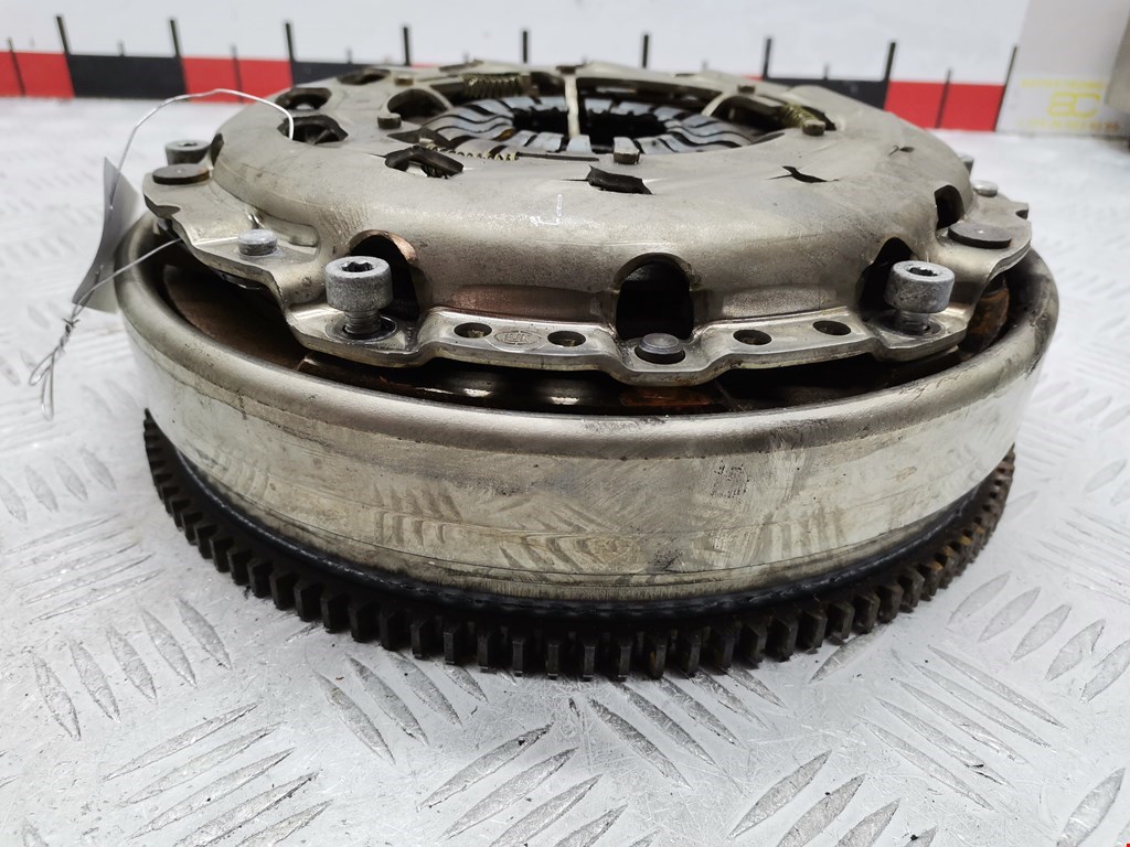 Маховик (демпфер сцепления) BMW 3er E90/E91 2005-2012