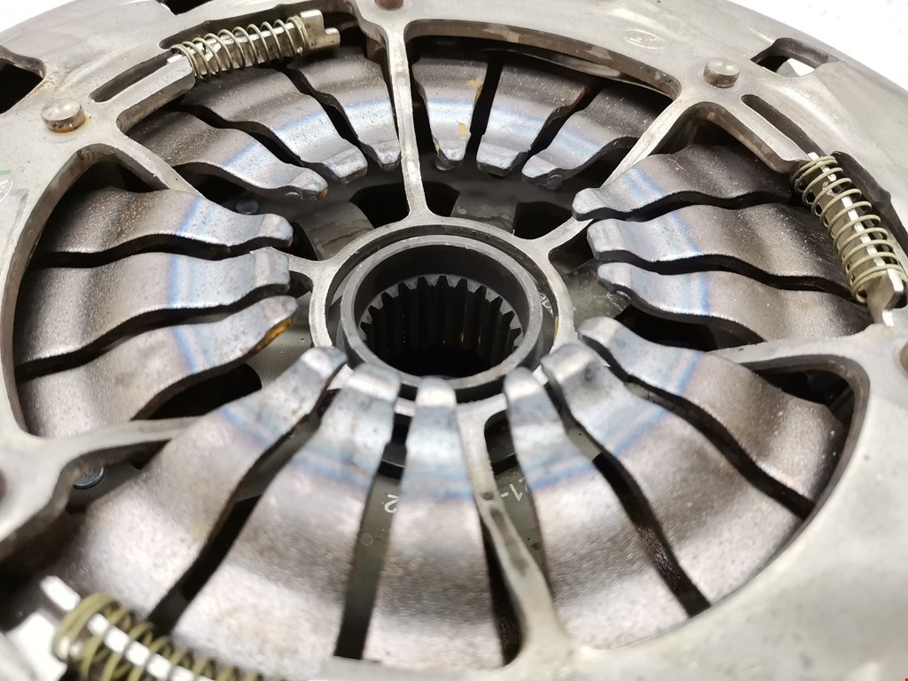 Маховик (демпфер сцепления) BMW 3er E90/E91 2005-2012