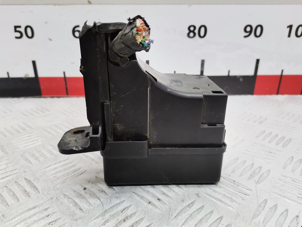 Блок реле FORD Fiesta 2008-2012