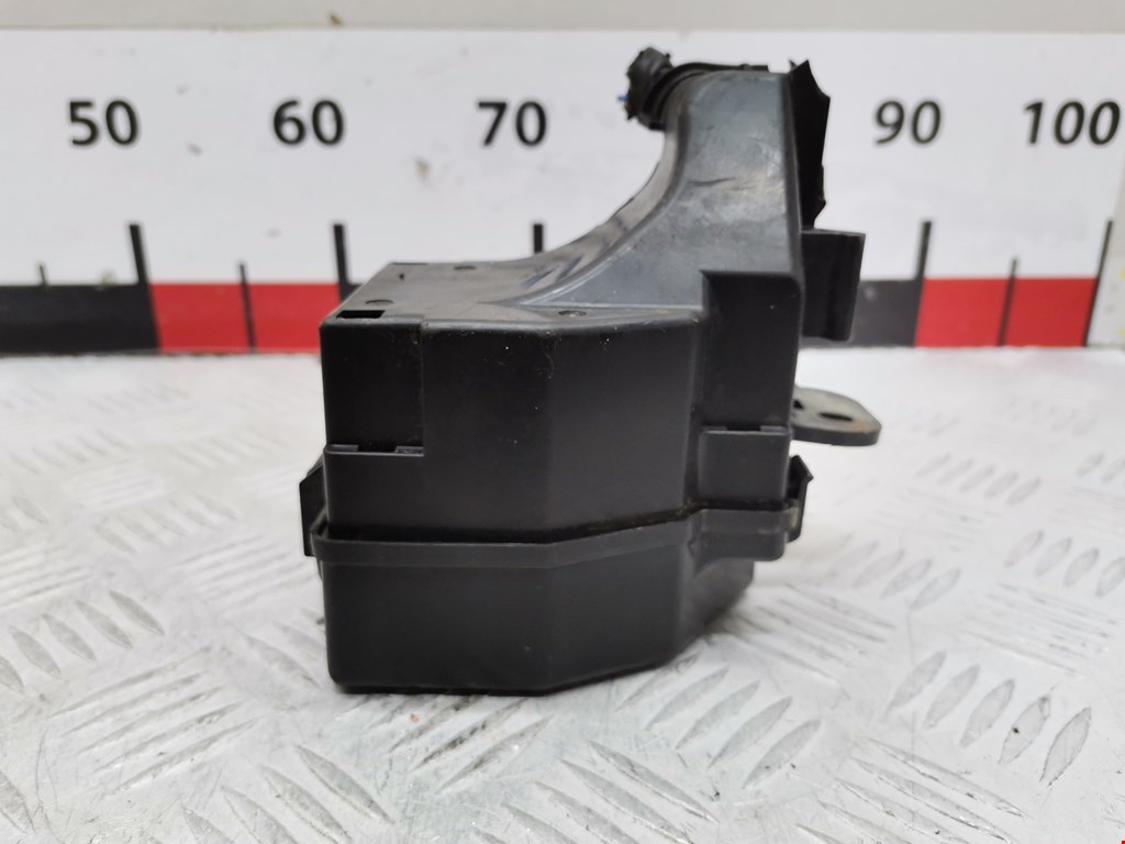 Блок реле FORD Fiesta 2008-2012