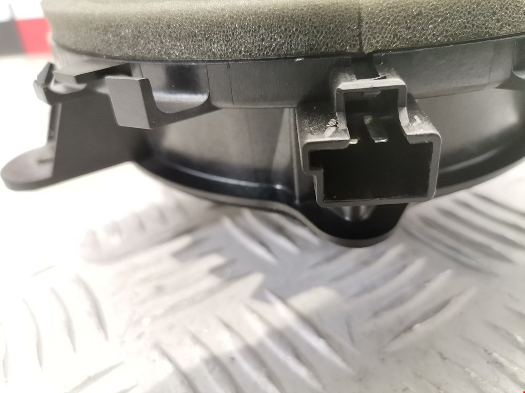 Динамик VOLVO C30 2006-2013