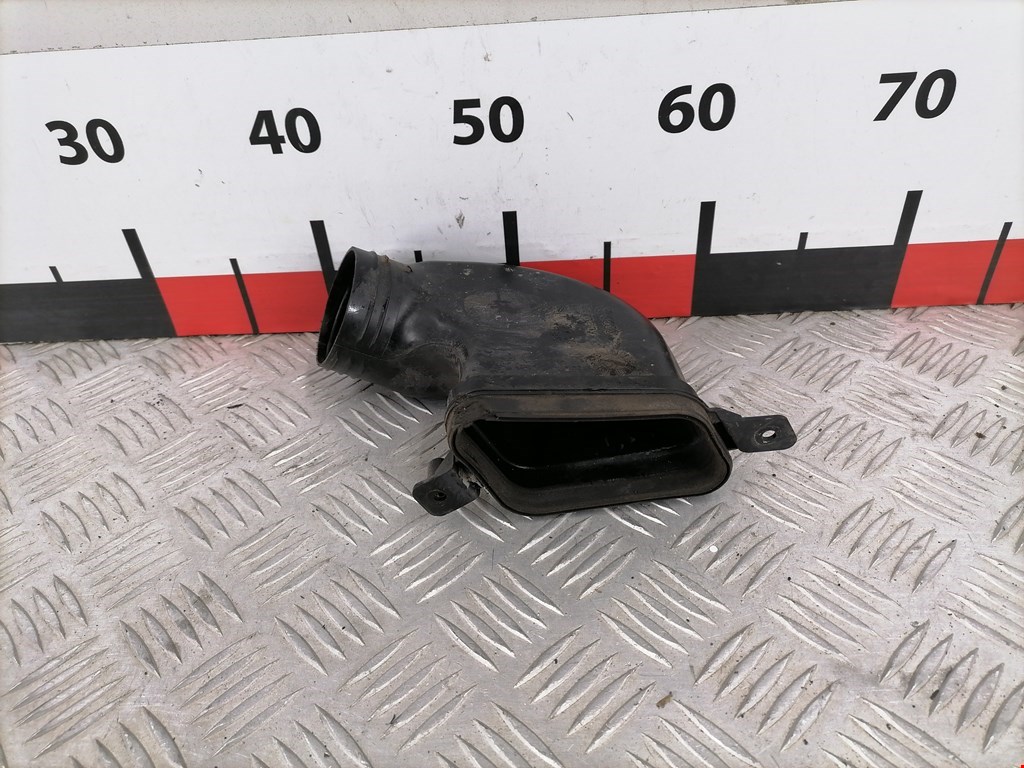 Воздуховод AUDI A4 B7 2004-2007