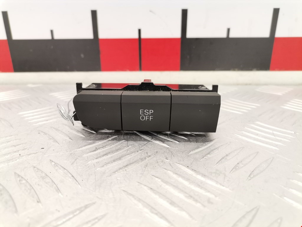 Кнопка антипробуксовочной системы AUDI A3 8P 2003-2013