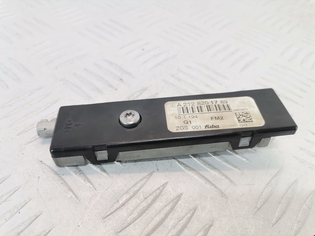 Усилитель антенны MERCEDES-BENZ E-Class W212, S212, C207 2009-2016