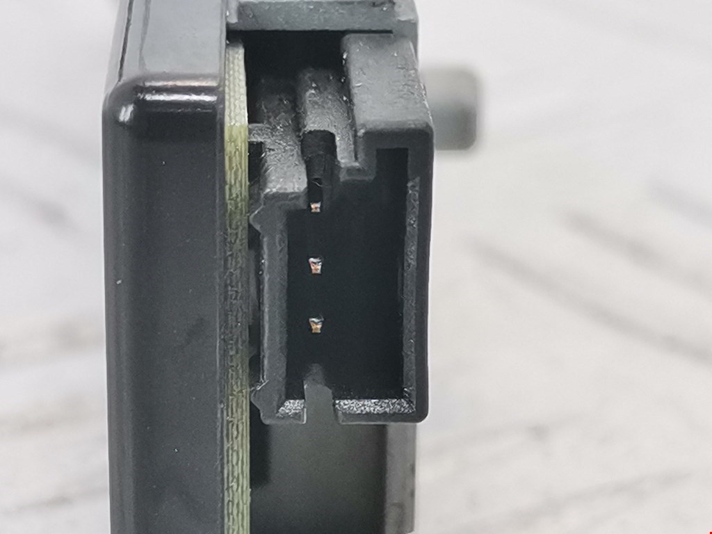 Усилитель антенны MERCEDES-BENZ E-Class W212, S212, C207 2009-2016