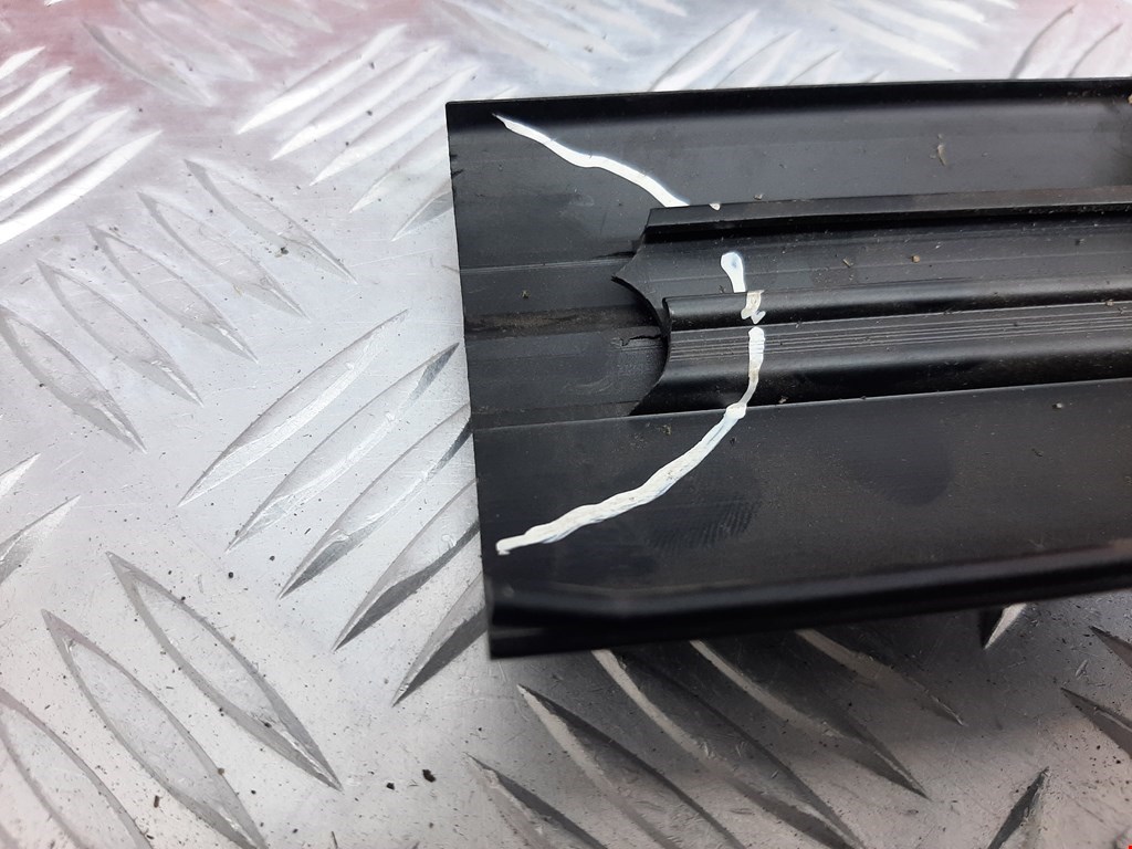 Накладка порога (внутренняя) BMW 3er E46 1998-2006