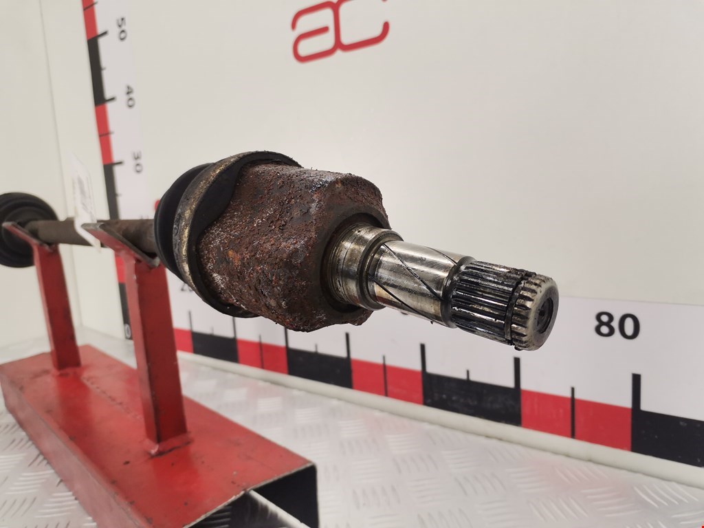 Полуось (привод, приводной вал) задняя левая LAND ROVER Freelander II 2006-2014