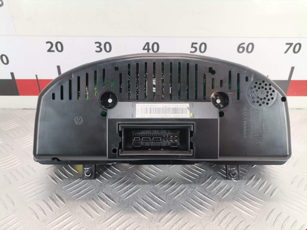 Панель приборов (щиток) VOLKSWAGEN Passat B6 2005-2011