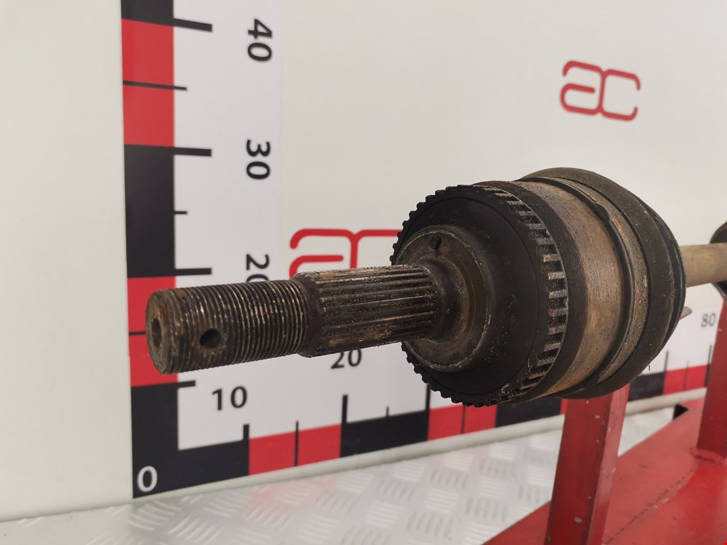 Полуось (привод, приводной вал) передняя правая NISSAN Almera Tino 2000-2006