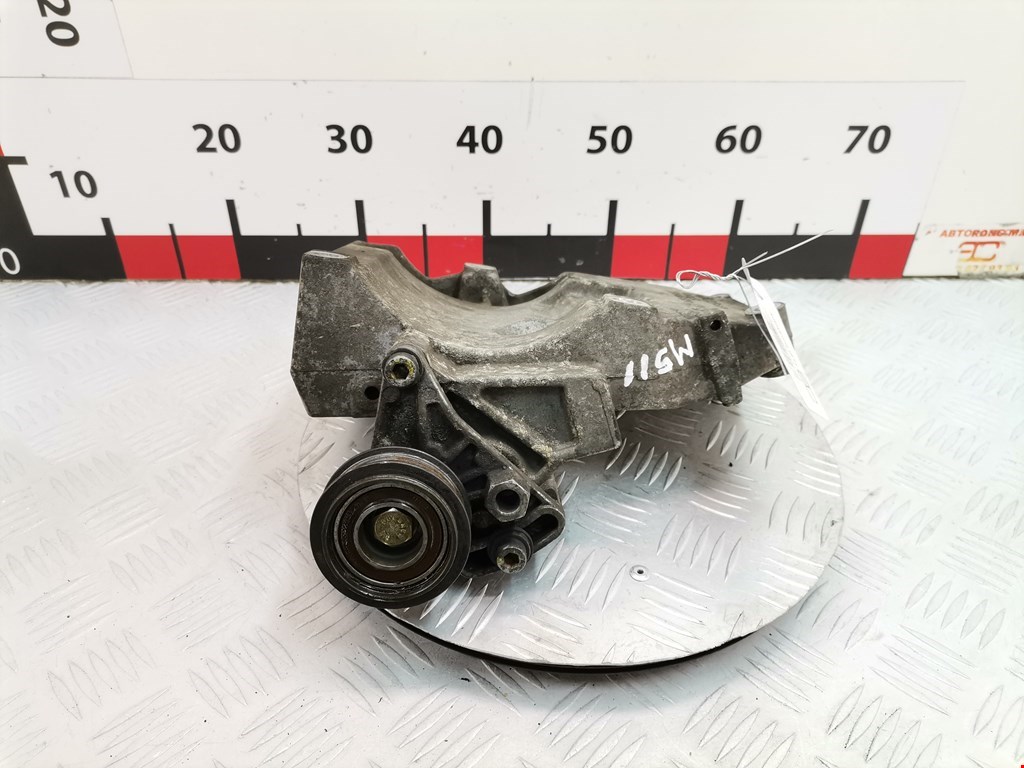 Кронштейн кондиционера AUDI A6 C5 1997-2004