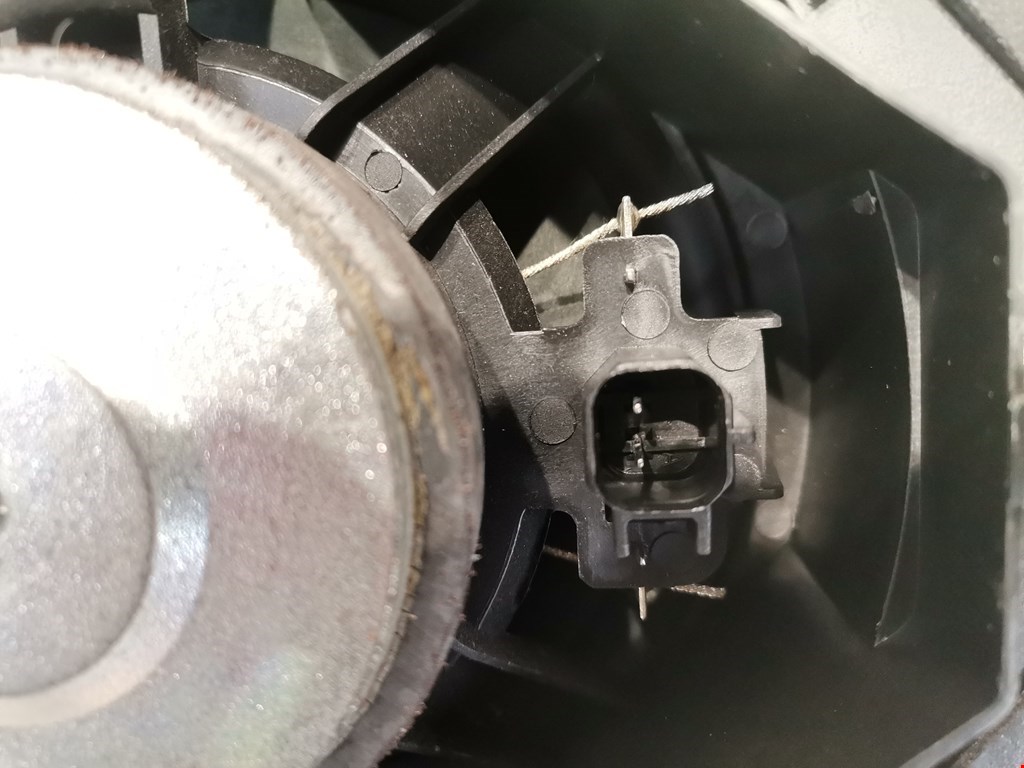 Динамик OPEL Meriva B 2010-2018