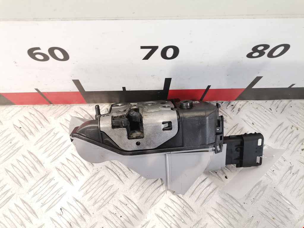 Замок двери передней правой PEUGEOT 3008 2009-2016