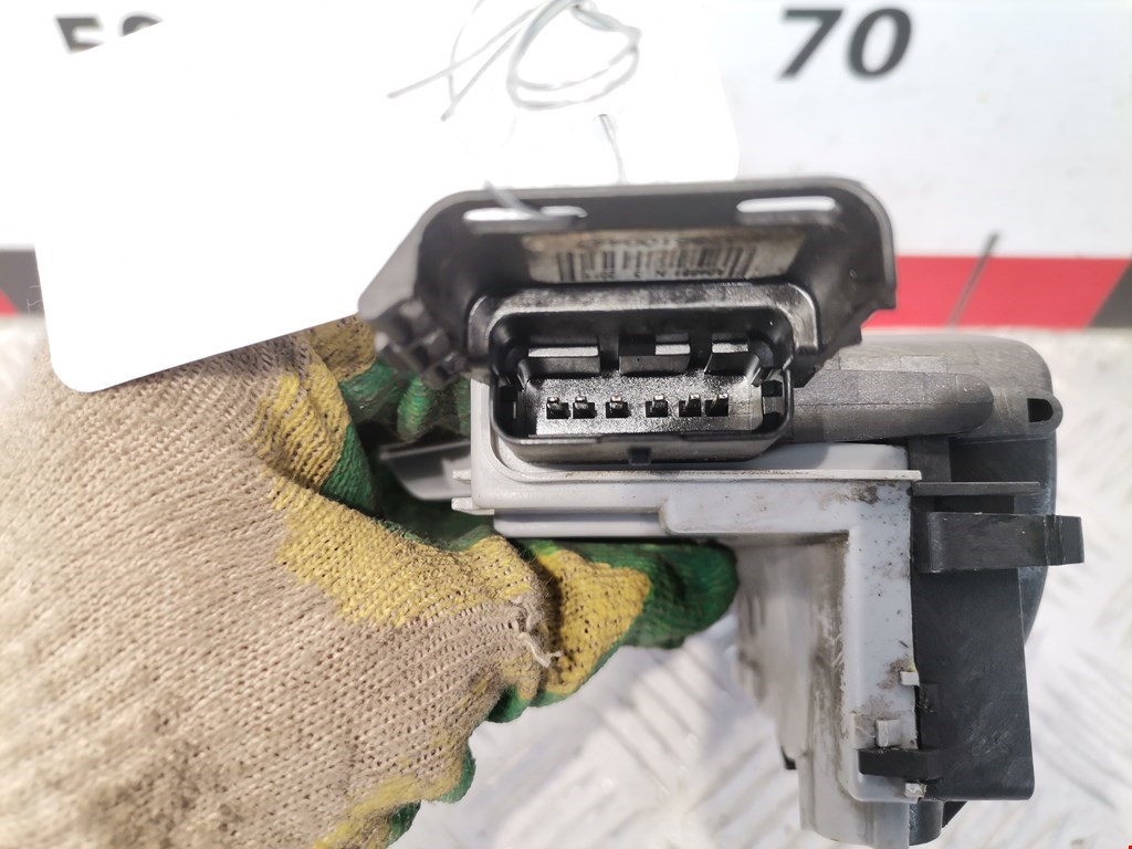 Замок двери передней правой PEUGEOT 3008 2009-2016