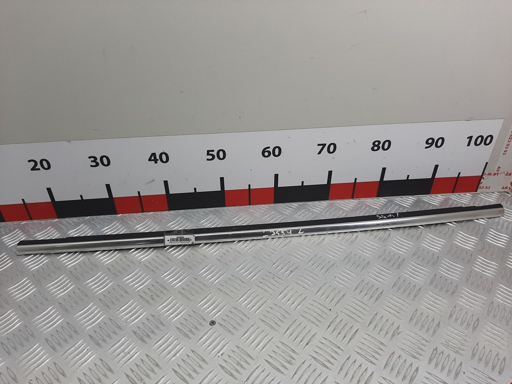 Уплотнитель (внутри) VOLKSWAGEN Passat B5 1997-2005