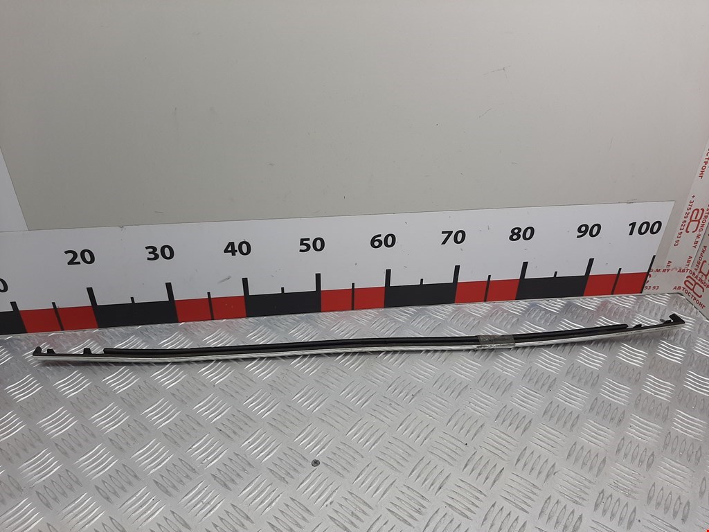 Уплотнитель (внутри) VOLKSWAGEN Passat B5 1997-2005