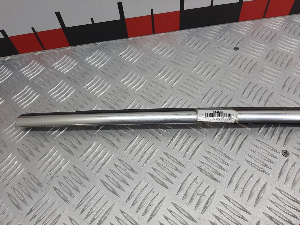 Уплотнитель (внутри) VOLKSWAGEN Passat B5 1997-2005