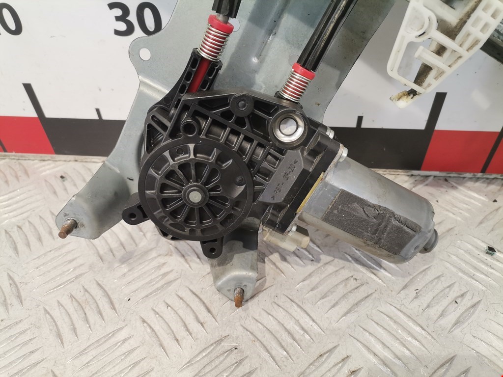 Стеклоподъемник передний правый CITROEN Xsara Picasso 1999-2012