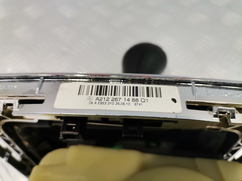 Кулиса (селектор) АКПП/МКПП в салоне MERCEDES-BENZ E-Class W212, S212, C207 2009-2016