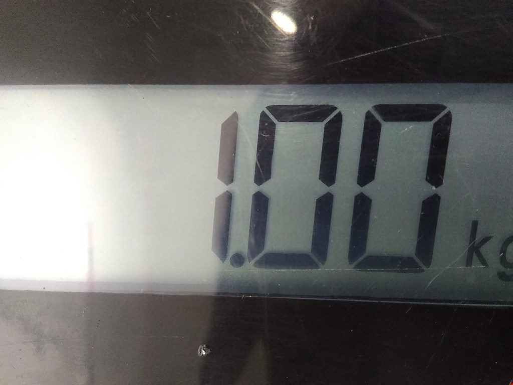 Петля капота левая/правая AUDI A4 B7 2004-2007