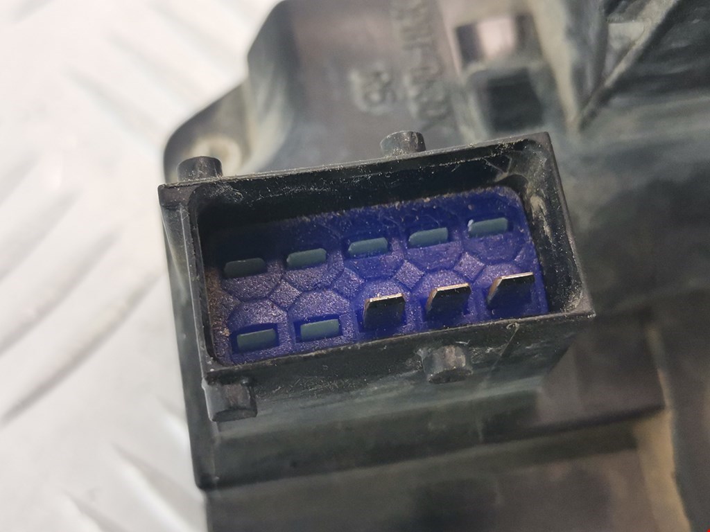 Замок двери передней правой OPEL Zafira A 1999-2005