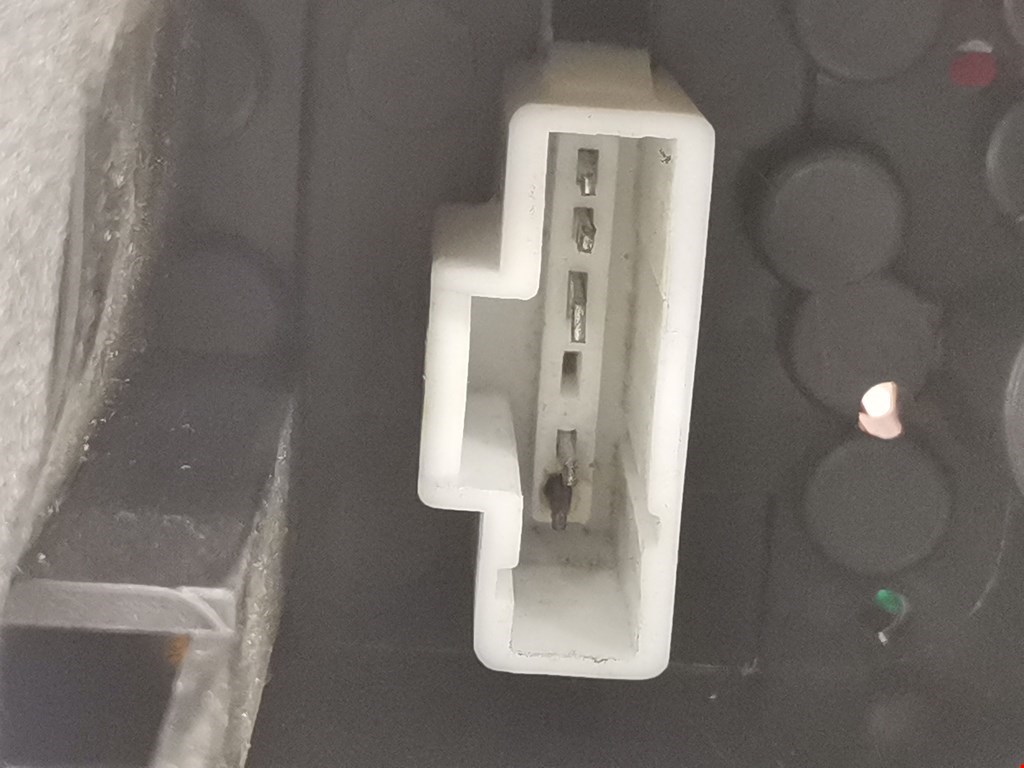 Фонарь задний левый PEUGEOT 206 1998-2012