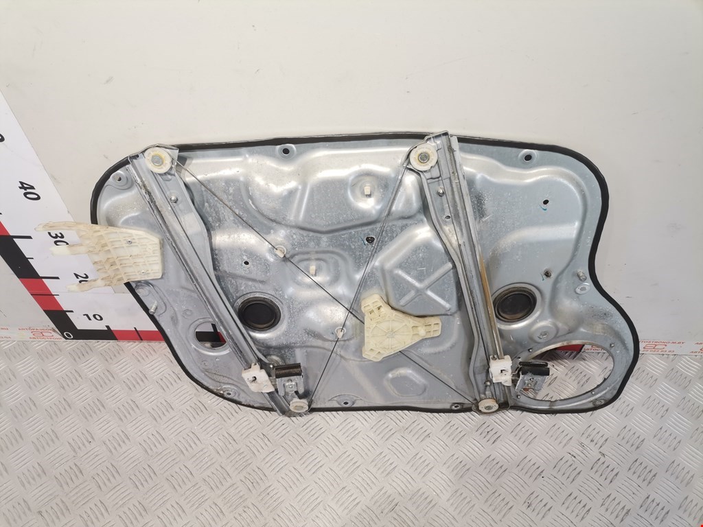 Стеклоподъемник передний правый KIA Cee'd I 2006-2012